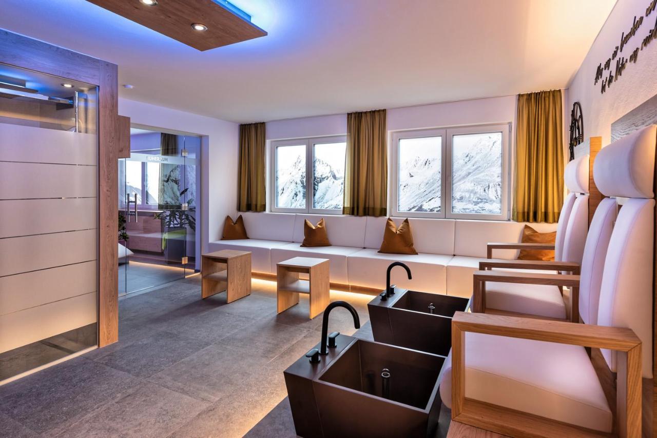 Hotel St-Leonhard Sankt Leonhard im Pitztal Luaran gambar