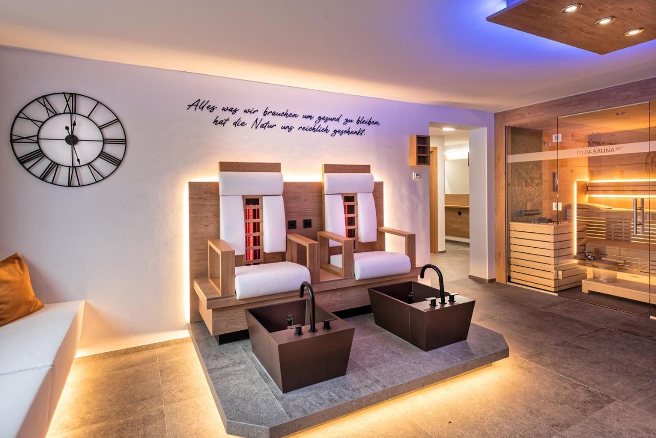 Hotel St-Leonhard Sankt Leonhard im Pitztal Luaran gambar