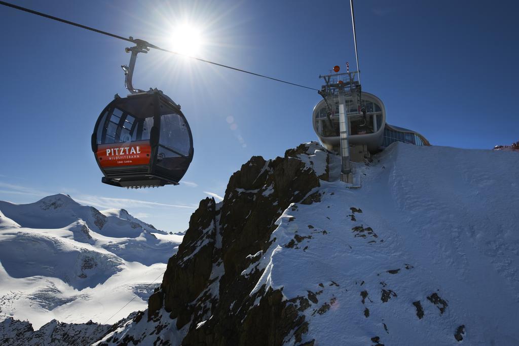 Hotel St-Leonhard Sankt Leonhard im Pitztal Luaran gambar
